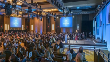 convention with multiple screens