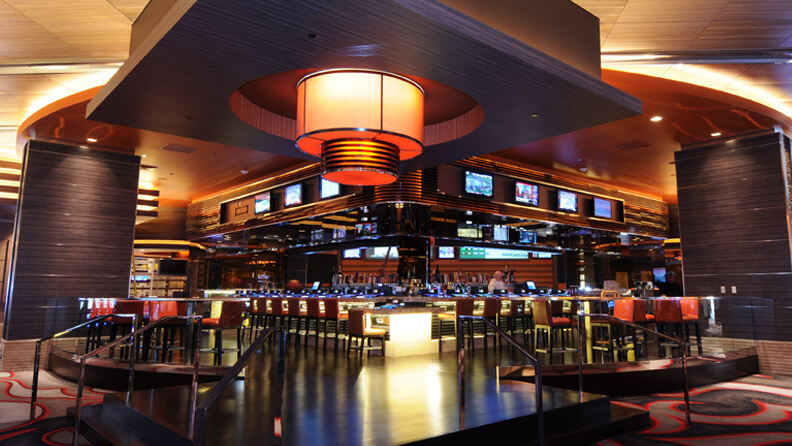32 Degrees Draft Bar